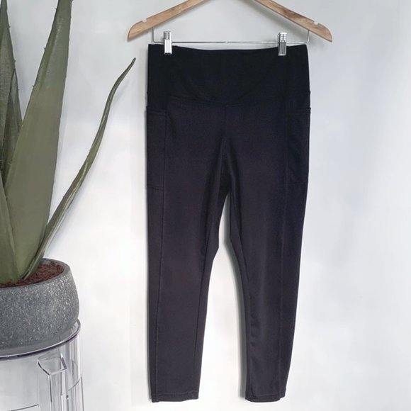 Danskin Cropped Leggings Black Medium with pockets - Picture 2 of 9